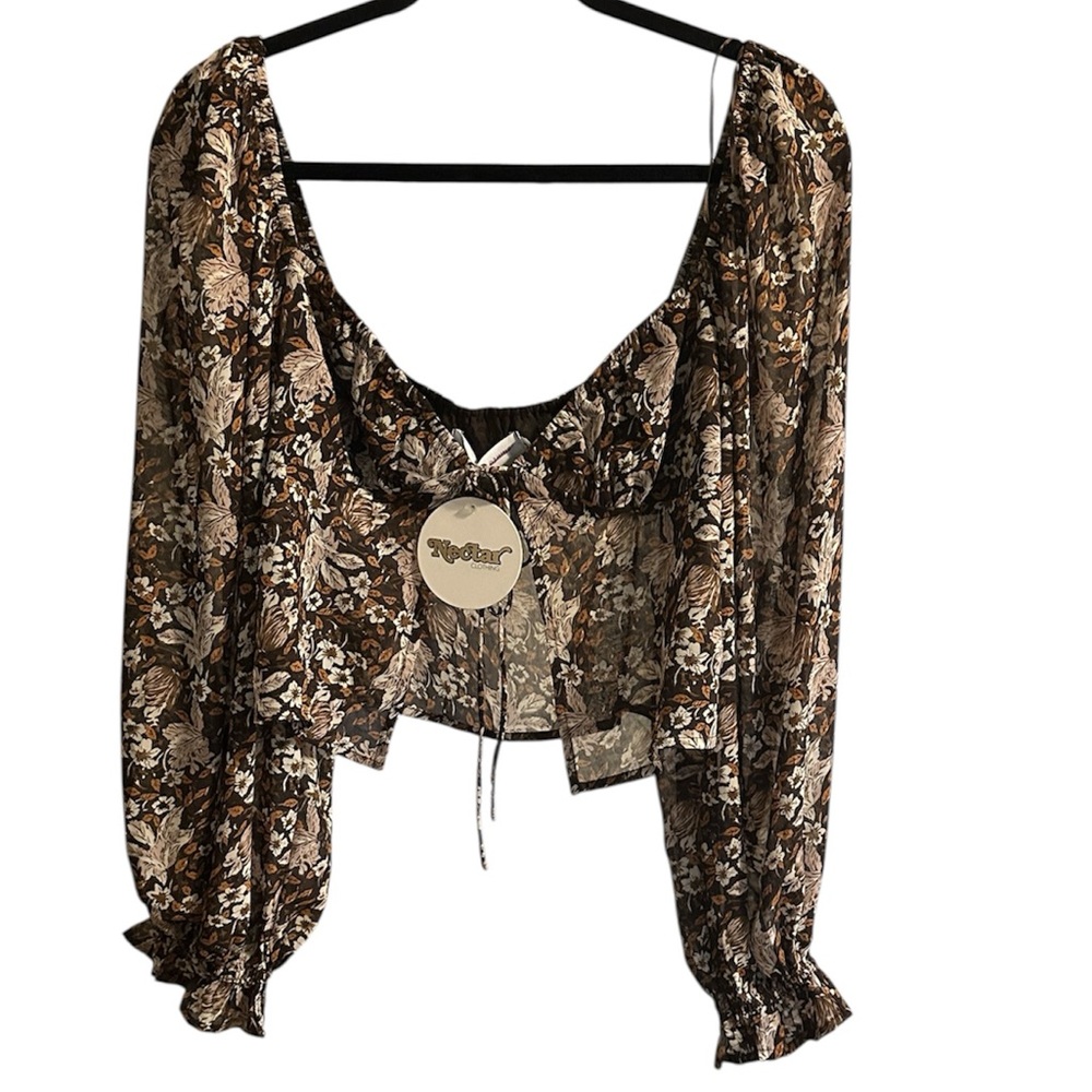 Nector Clothing NEW floral long-sleeve blouse